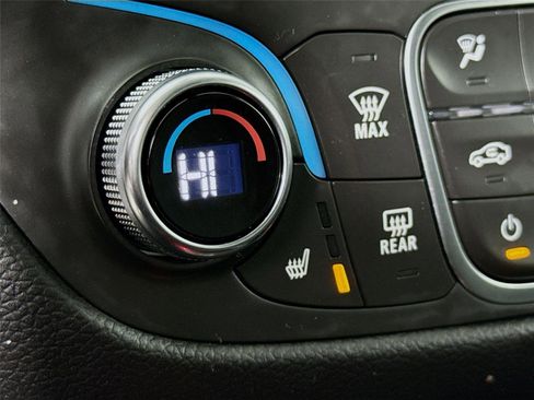 Used 2022 Chevrolet Equinox LT image 19