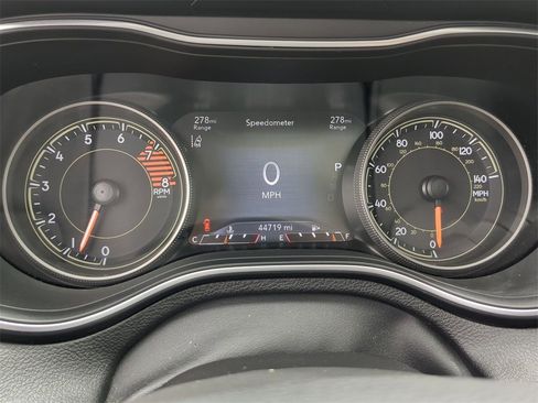 Used 2022 Jeep Cherokee Limited image 20