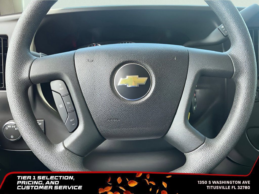 Used 2025 Chevrolet Express 3500 LT w/ LT Preferred Equipment Group RWD image 30