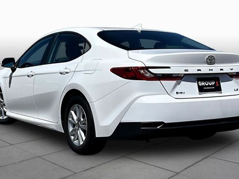 Used 2025 Toyota Camry LE image 12