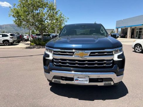Used 2022 Chevrolet Silverado 1500 LTZ w/ Z71 Off-Road Package AWD/4WD image 2