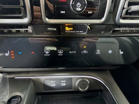 New 2026 Nissan Sentra SV w/ SV Convenience Package FWD image 15