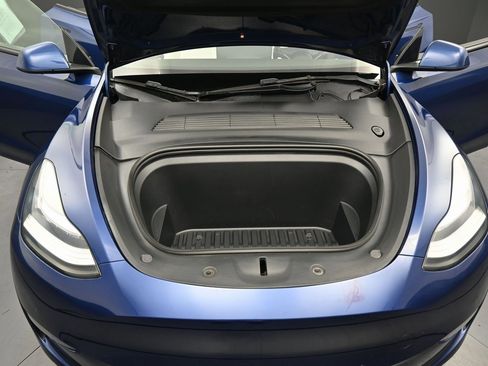 Used 2021 Tesla Model Y Long Range image 35