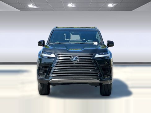 Certified 2024 Lexus LX 600 4WD w/ Appearance Package image 6