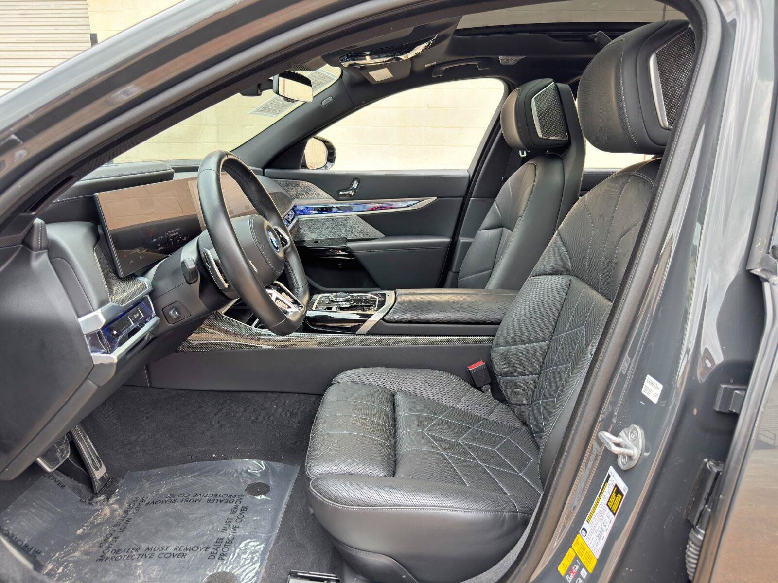 Used 2024 BMW i7 eDrive50 w/ M Sport Package RWD image 17