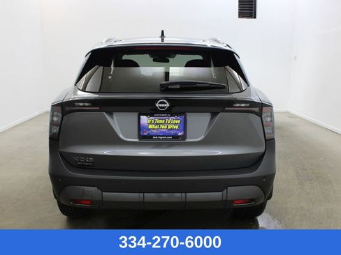 New 2026 Nissan Kicks SV image 3