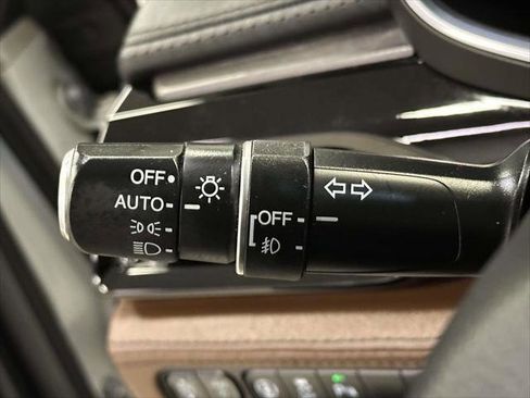 Used 2022 Acura MDX Advance Package image 24