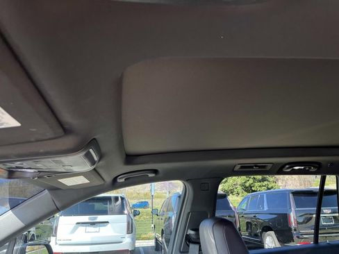 Used 2020 Cadillac XT6 Premium Luxury image 30