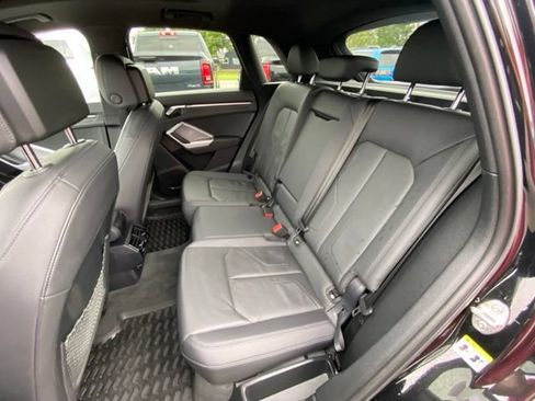 Used 2024 Audi Q3 2.0T Premium w/ Convenience Package AWD/4WD image 16