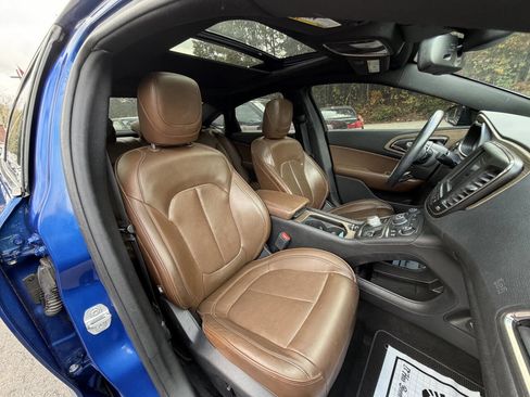 Used 2017 Chrysler 200 C w/ Premium Group image 26