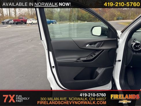 New 2026 Chevrolet Equinox LT w/ Midnight Edition image 9