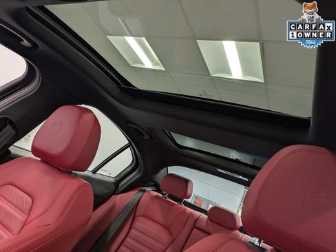 Used 2026 Alfa Romeo Giulia AWD image 21