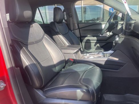 Used 2020 Ford Explorer ST w/ ST Street Pack image 16