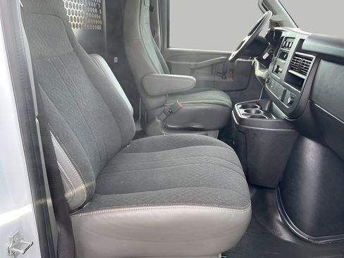 Used 2024 Chevrolet Express 2500 w/ Driver Convenience Package image 33