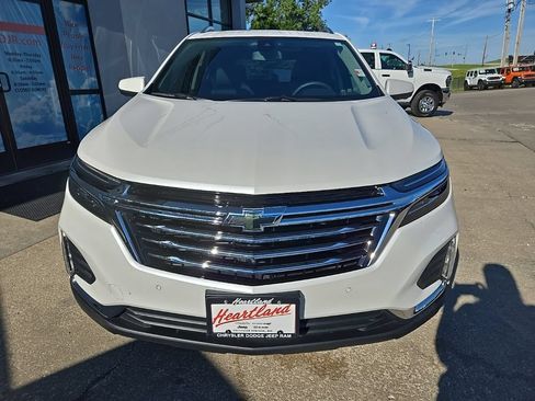 Used 2024 Chevrolet Equinox Premier AWD/4WD image 16