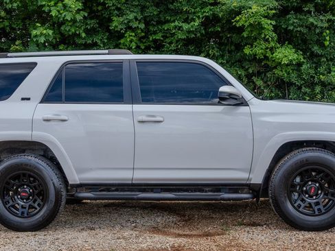 Used 2024 Toyota 4Runner SR5 RWD image 6