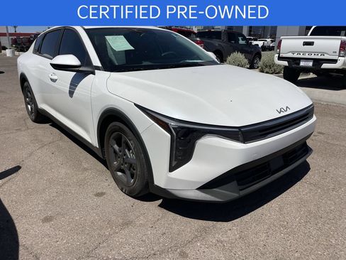 Certified 2025 Kia K4 FWD image 2