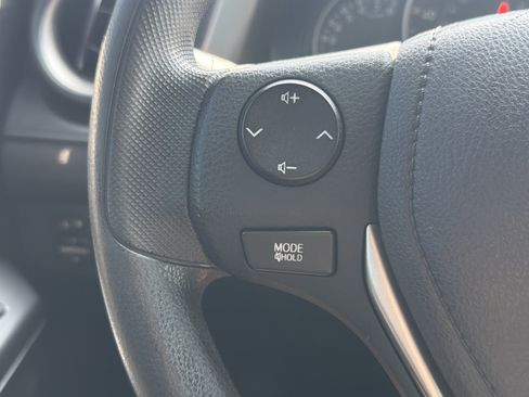 Used 2016 Toyota RAV4 LE FWD image 19