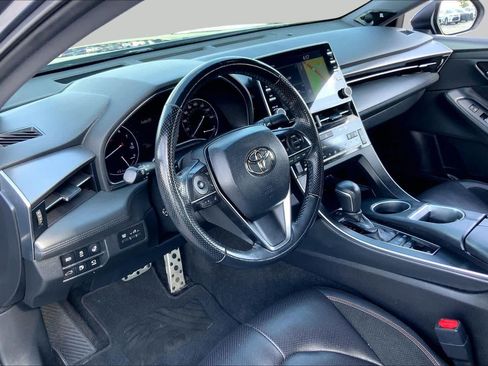 Used 2019 Toyota Avalon Touring w/ Advanced Safety Package FWD image 17