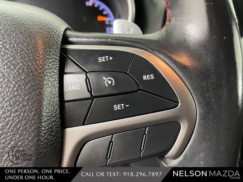 Used 2020 Jeep Grand Cherokee Trailhawk image 25