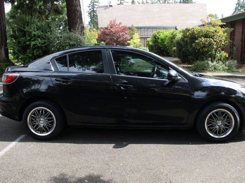 Used 2011 MAZDA MAZDA3 i Sport FWD image 11