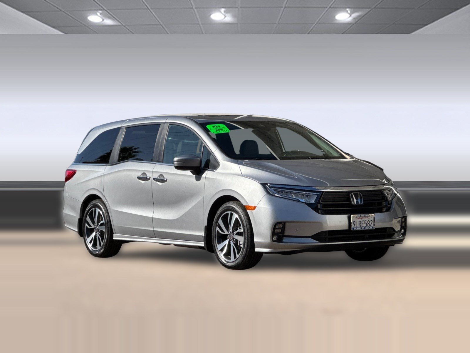 Certified 2024 Honda Odyssey Touring image 7