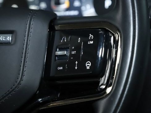 Certified 2025 Land Rover Range Rover Velar Dynamic SE image 24