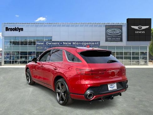 Used 2025 Genesis GV70 3.5T Sport w/ Sport Advanced Package AWD/4WD image 7