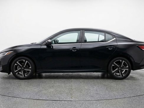 Used 2025 Nissan Sentra SV FWD image 5