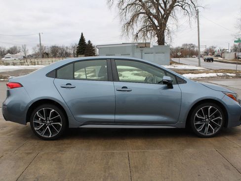 Used 2020 Toyota Corolla SE image 3