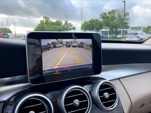 Used 2018 Mercedes-Benz C 300 Sedan image 29