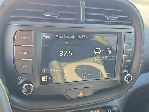 Certified 2024 Kia Soul LX image 25