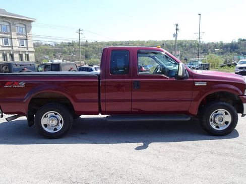 Used 2005 Ford F250 XLT AWD/4WD image 5