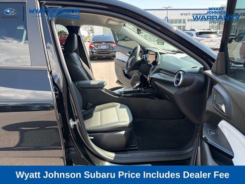 Used 2024 Chevrolet Trax LT FWD image 37