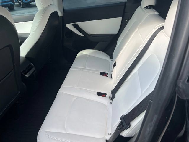 Used 2021 Tesla Model Y Long Range AWD/4WD image 9