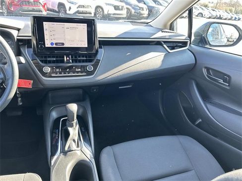 Used 2023 Toyota Corolla LE image 14