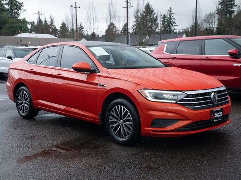 Used 2019 Volkswagen Jetta SEL FWD image 1