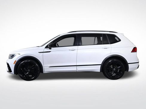 Used 2023 Volkswagen Tiguan SE R-Line FWD image 2