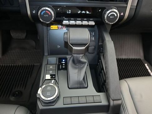 Used 2026 Toyota Tacoma SR5 AWD/4WD image 8