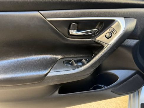 Used 2017 Nissan Altima 2.5 S w/ Power Driver Seat Package FWD image 22
