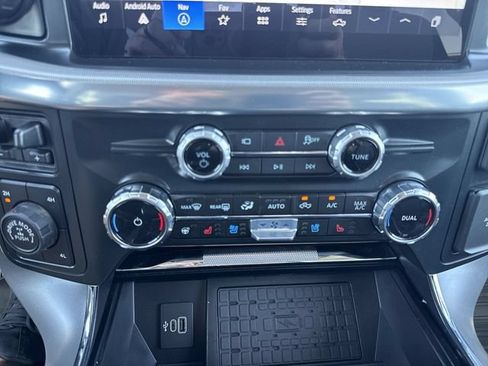 Used 2025 Ford F150 Lariat w/ Equipment Group 502A High AWD/4WD image 19