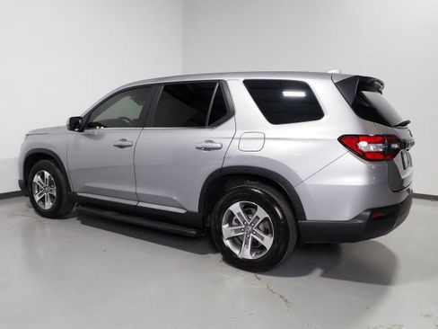 Used 2023 Honda Pilot EX-L image 7
