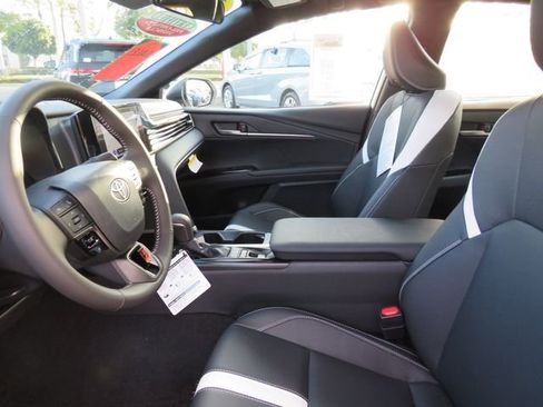 Certified 2026 Toyota Camry SE image 15