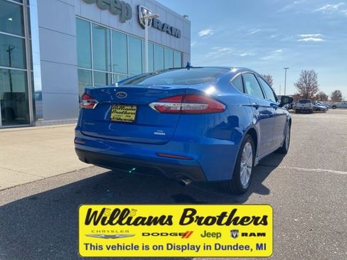 Used 2020 Ford Fusion SE image 4