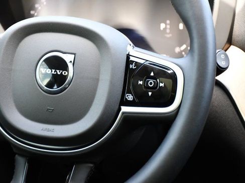 New 2026 Volvo XC60 B5 Plus w/ Protection Package Premier AWD/4WD image 22