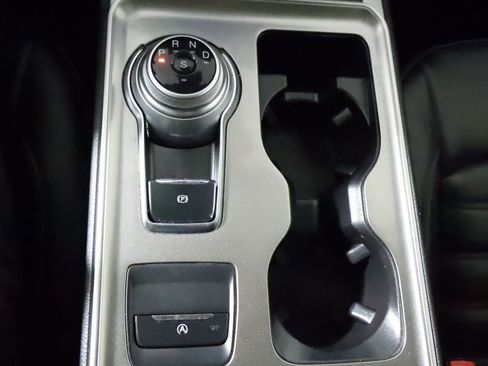 Used 2023 Ford Edge SEL image 36