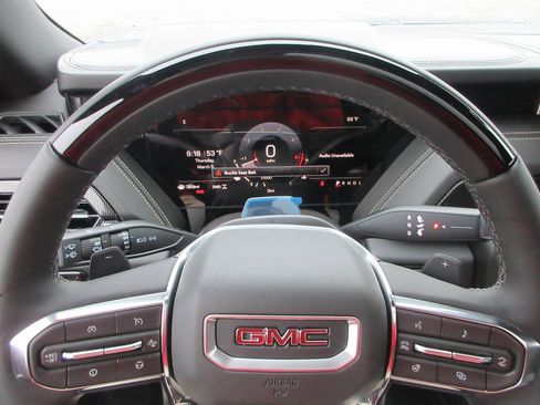 New 2026 GMC Yukon Elevation image 18