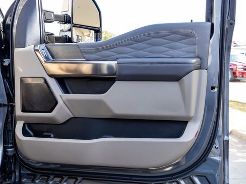 Used 2026 Ford F450 Platinum w/ Platinum Plus Package image 37