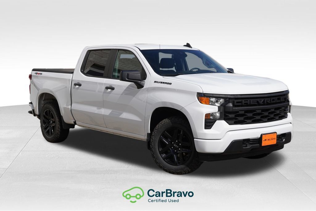 Used 2022 Chevrolet Silverado 1500 Custom w/ LPO, Dark Essentials Package AWD/4WD image 1