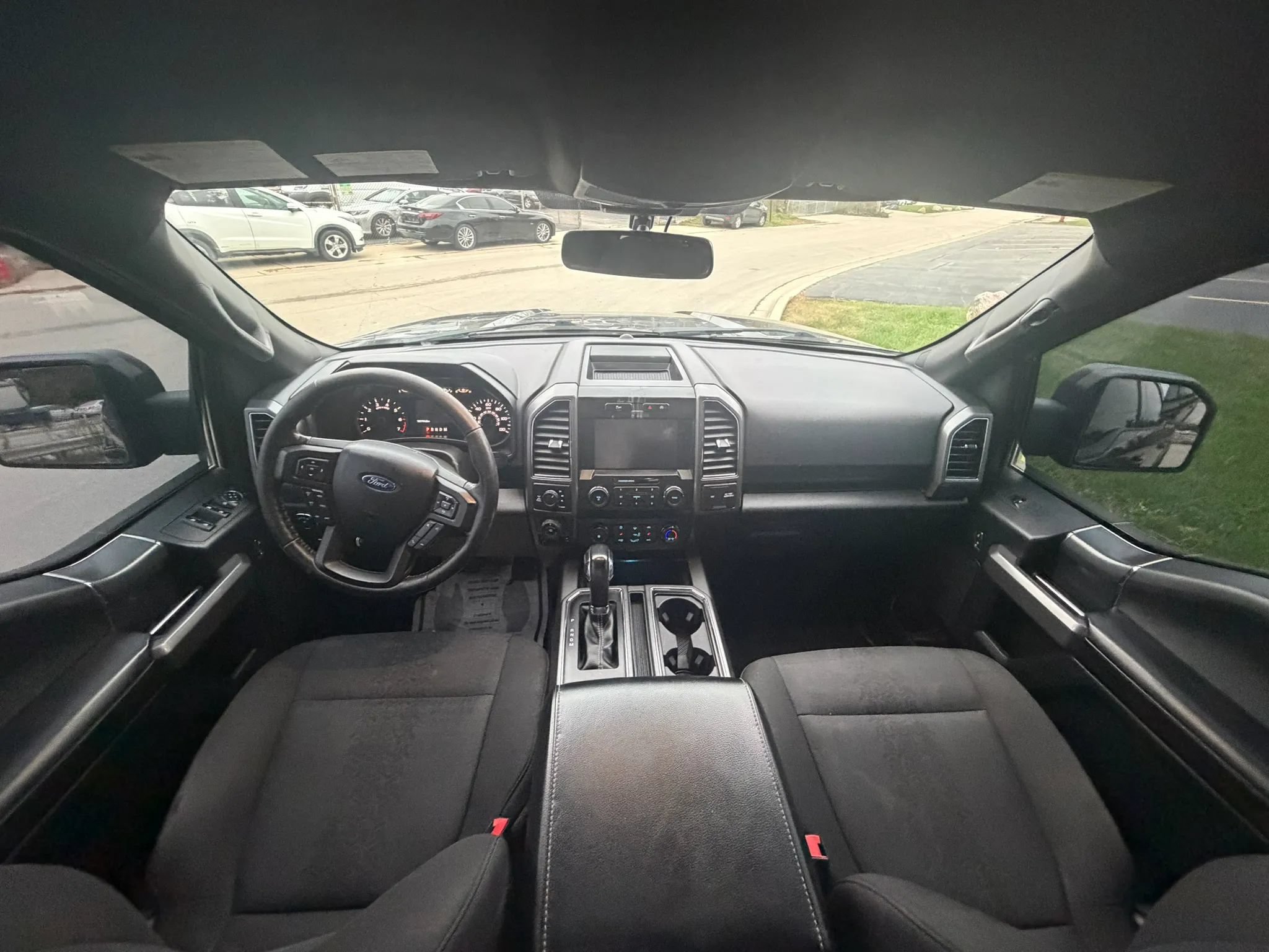 Used 2019 Ford F150 XLT w/ Equipment Group 302A Luxury AWD/4WD image 10